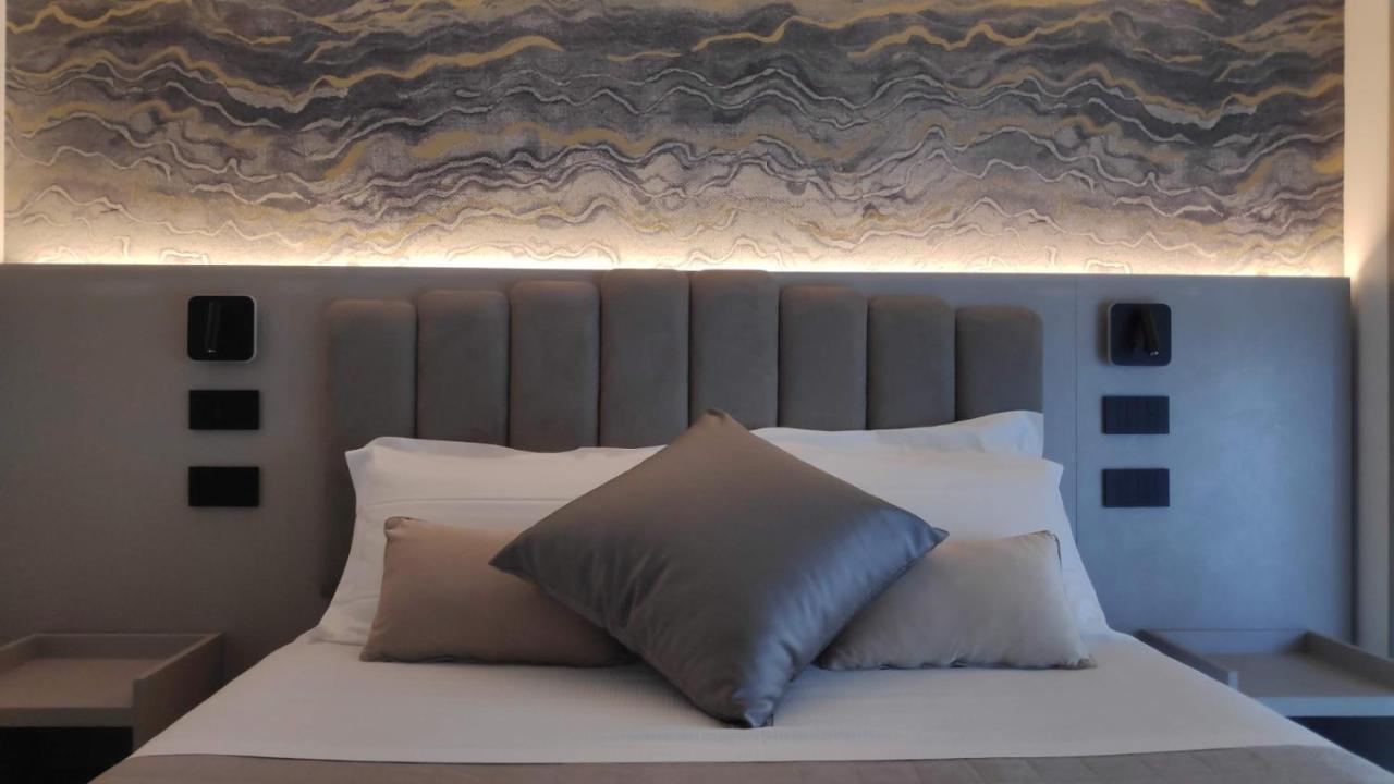 Hotel Ascot Ричоне Екстериор снимка