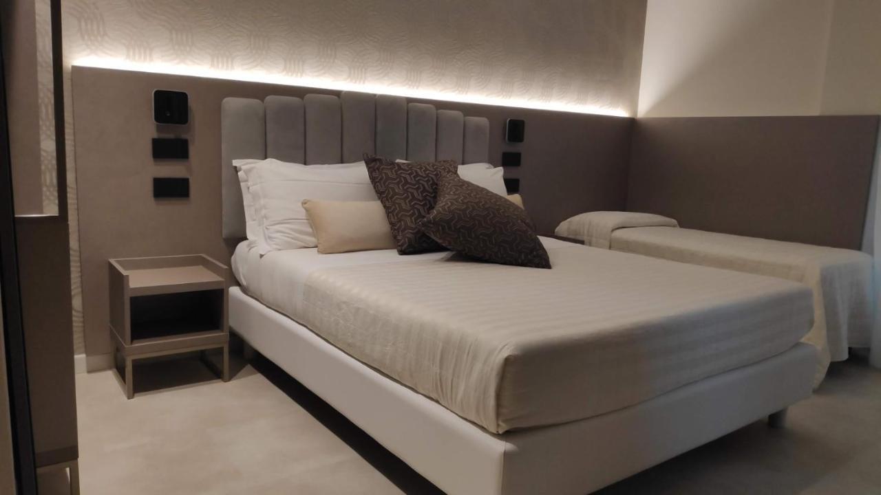 Hotel Ascot Ричоне Екстериор снимка