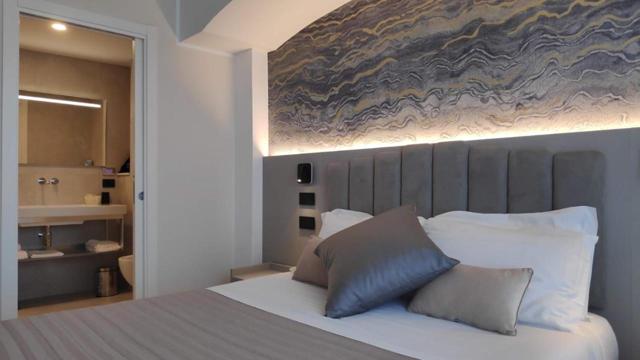 Hotel Ascot Ричоне Екстериор снимка
