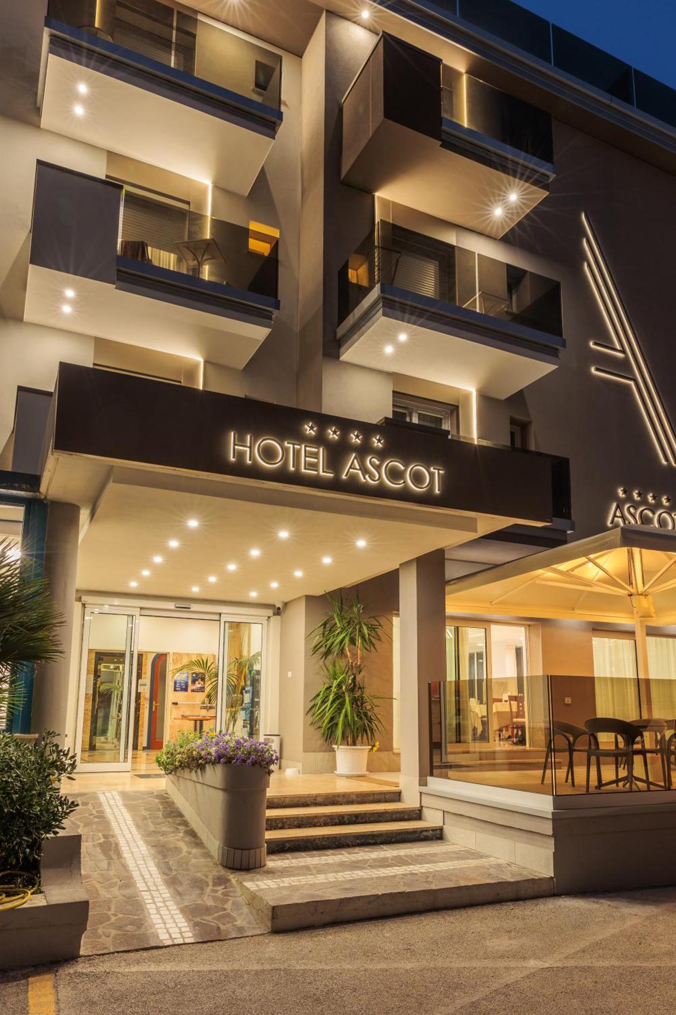 Hotel Ascot Ричоне Екстериор снимка