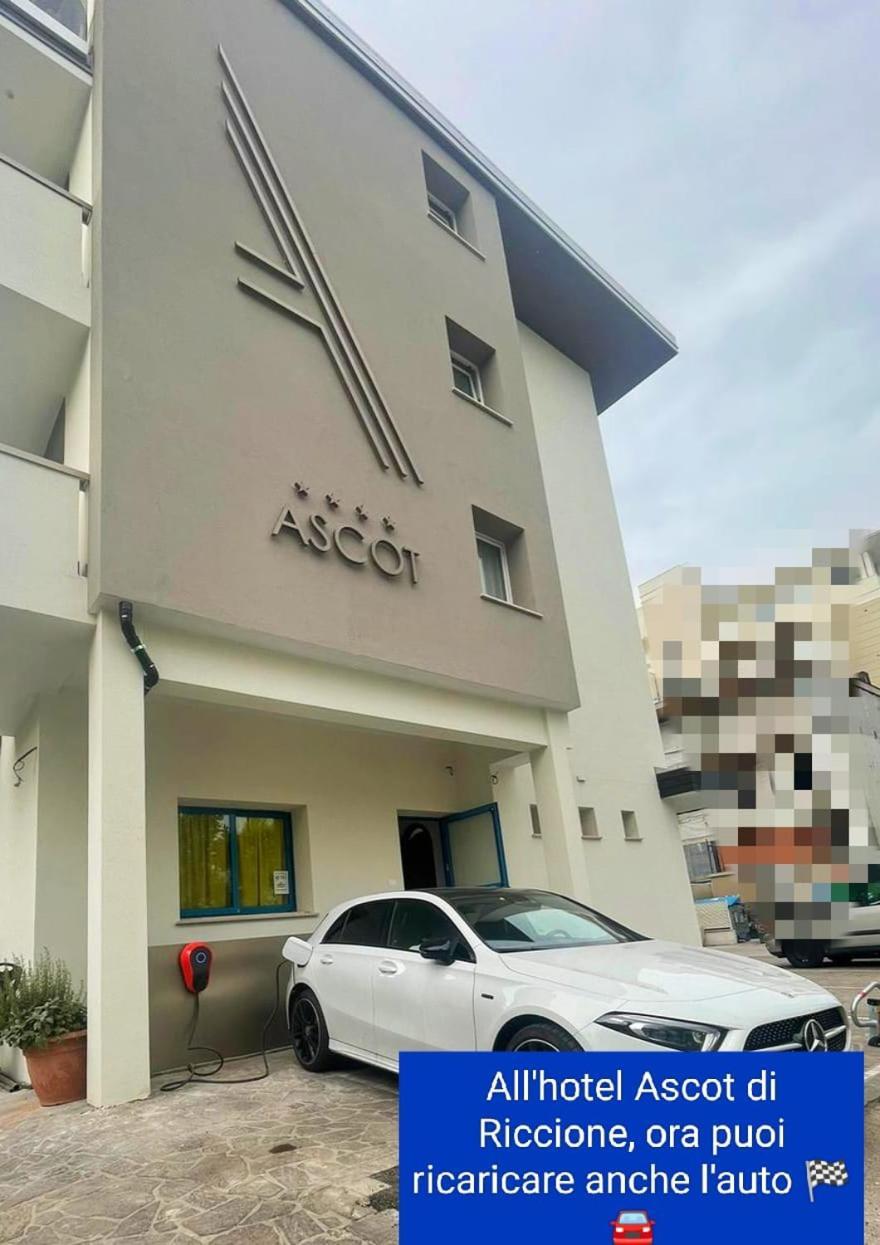 Hotel Ascot Ричоне Екстериор снимка